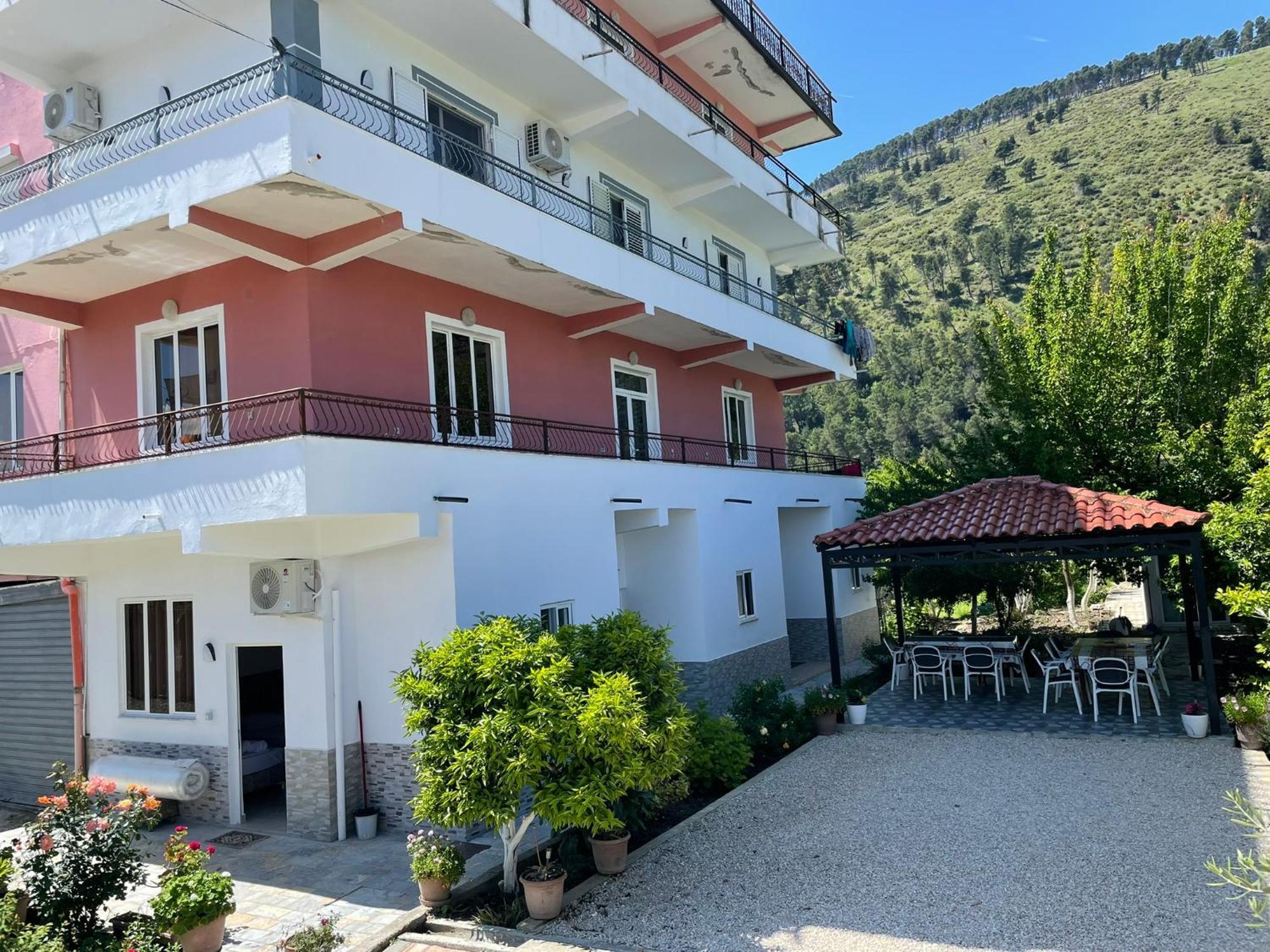 Villa Deart Berat Luaran gambar